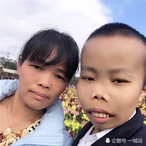 陈山吃瓜吃哭了视频播放,视频播放引发网友热议