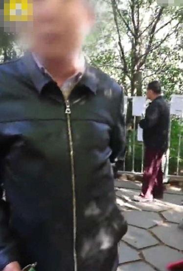 吃瓜大爷穿搭视频大全,视频大全揭秘时尚潮流