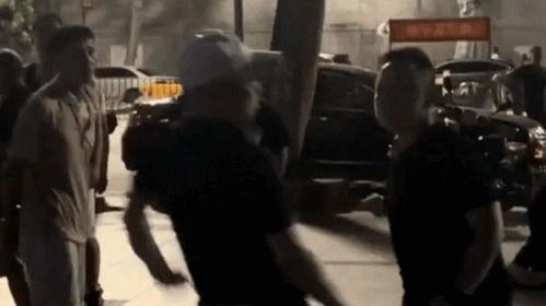 俩老头打架吃瓜视频大全,吃瓜群众围观视频大全