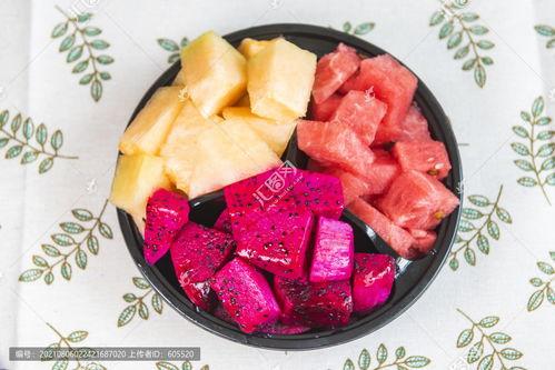吃哈密瓜西瓜水果拼盘视频,哈密瓜西瓜拼盘制作视频解析