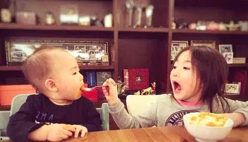 吃瓜河北姐弟视频完整版,揭秘视频完整版背后的真相与争议